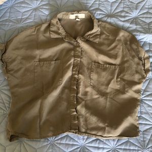 Cropped button up